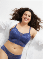 Everyday Elegance: Wireless Scalloped Lace Bralette & Panty Set - Image 6